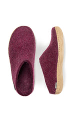 Load image into Gallery viewer, Glerups Slip On Leather Sole Cranberry
