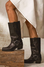 Load image into Gallery viewer, Frye &amp; Co. Ladies Lorrie Harness 12 Black FO-00028-001
