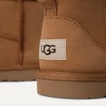 Load image into Gallery viewer, Ugg Kids Classic Mini 11 Chestnut
