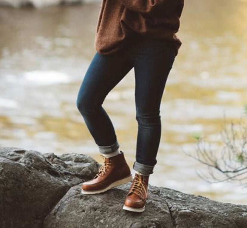 Red Wing 3375 6" Women's Classic Moc Oro Legacy